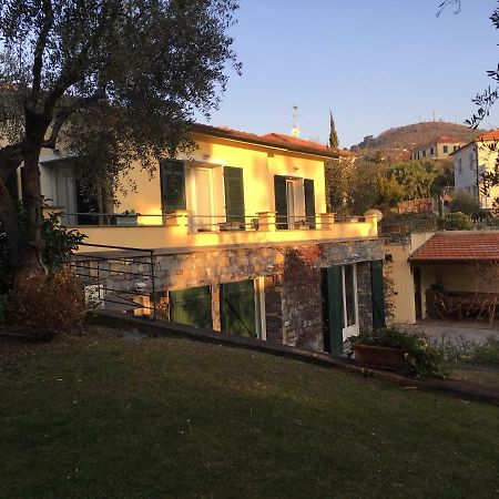 La Casa Di Fedra Villa Империа Екстериор снимка