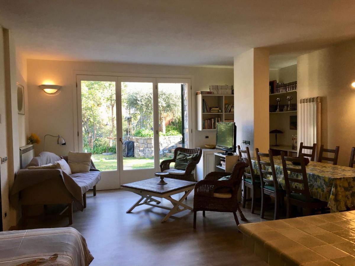 La Casa Di Fedra Villa Империа Екстериор снимка