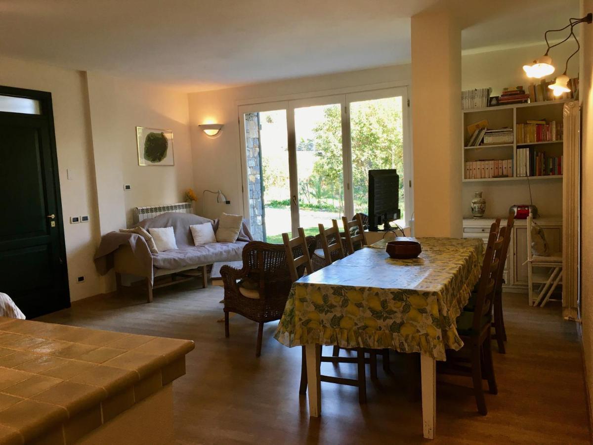 La Casa Di Fedra Villa Империа Екстериор снимка