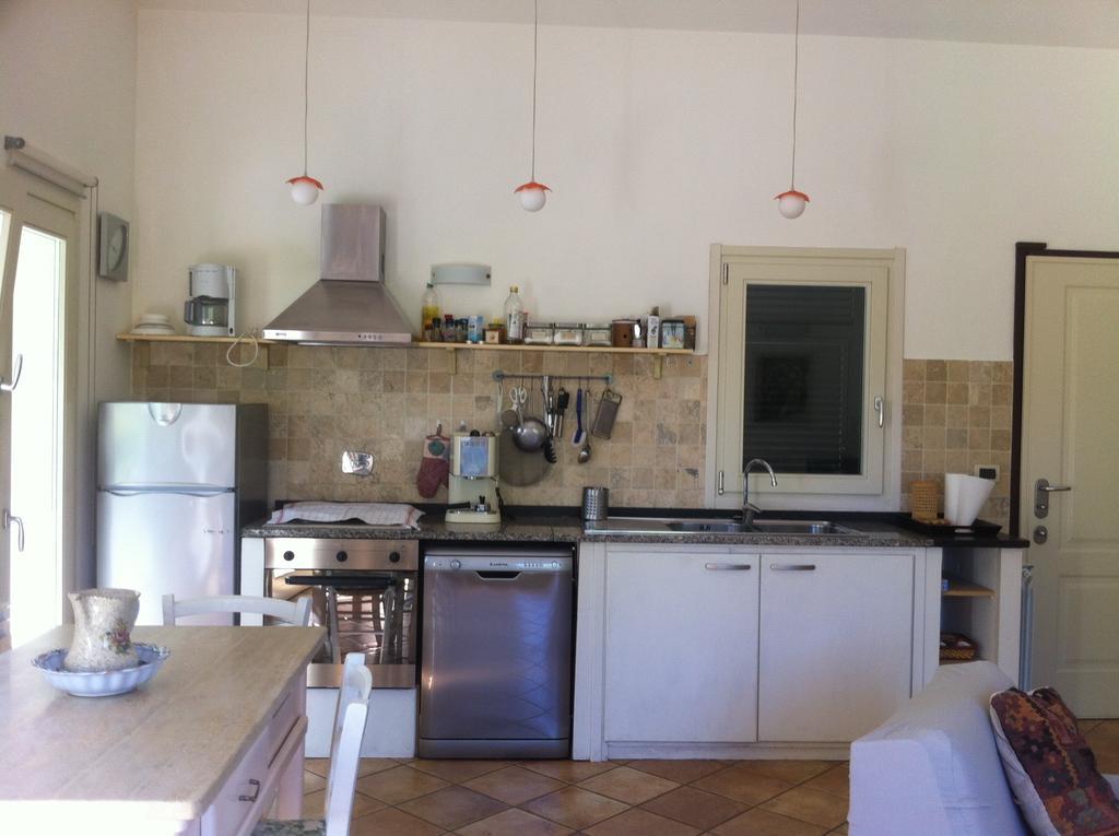 La Casa Di Fedra Villa Империа Стая снимка