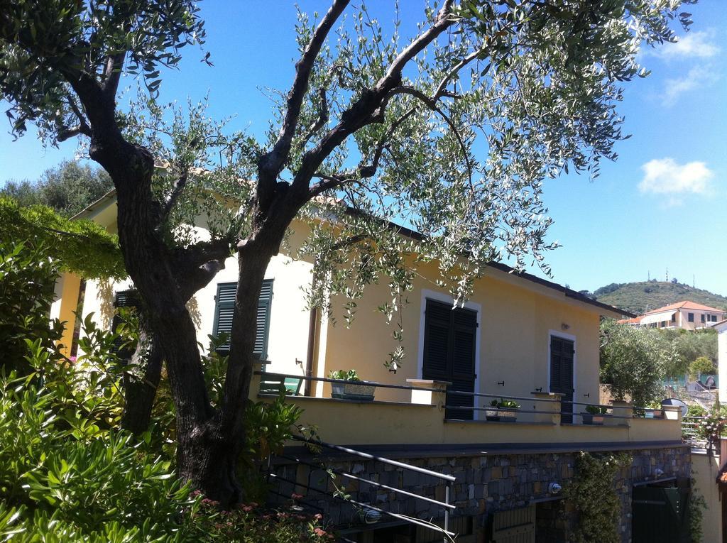 La Casa Di Fedra Villa Империа Стая снимка