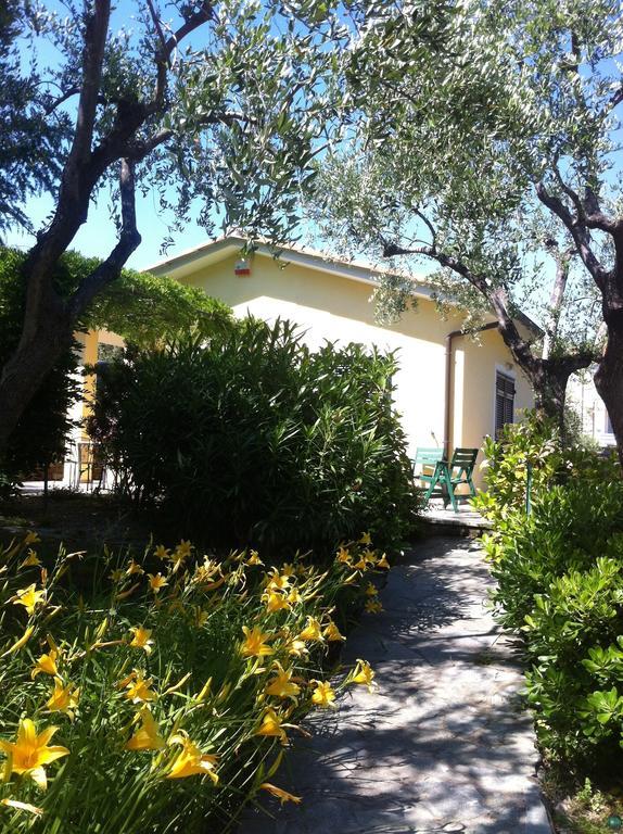La Casa Di Fedra Villa Империа Стая снимка