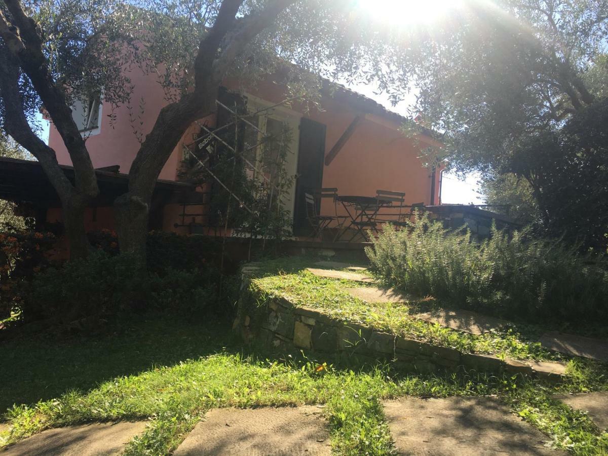 La Casa Di Fedra Villa Империа Екстериор снимка